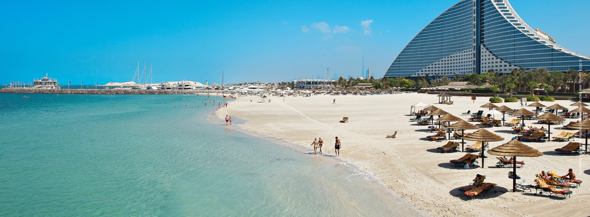 Dubai - Jumeirah Beach